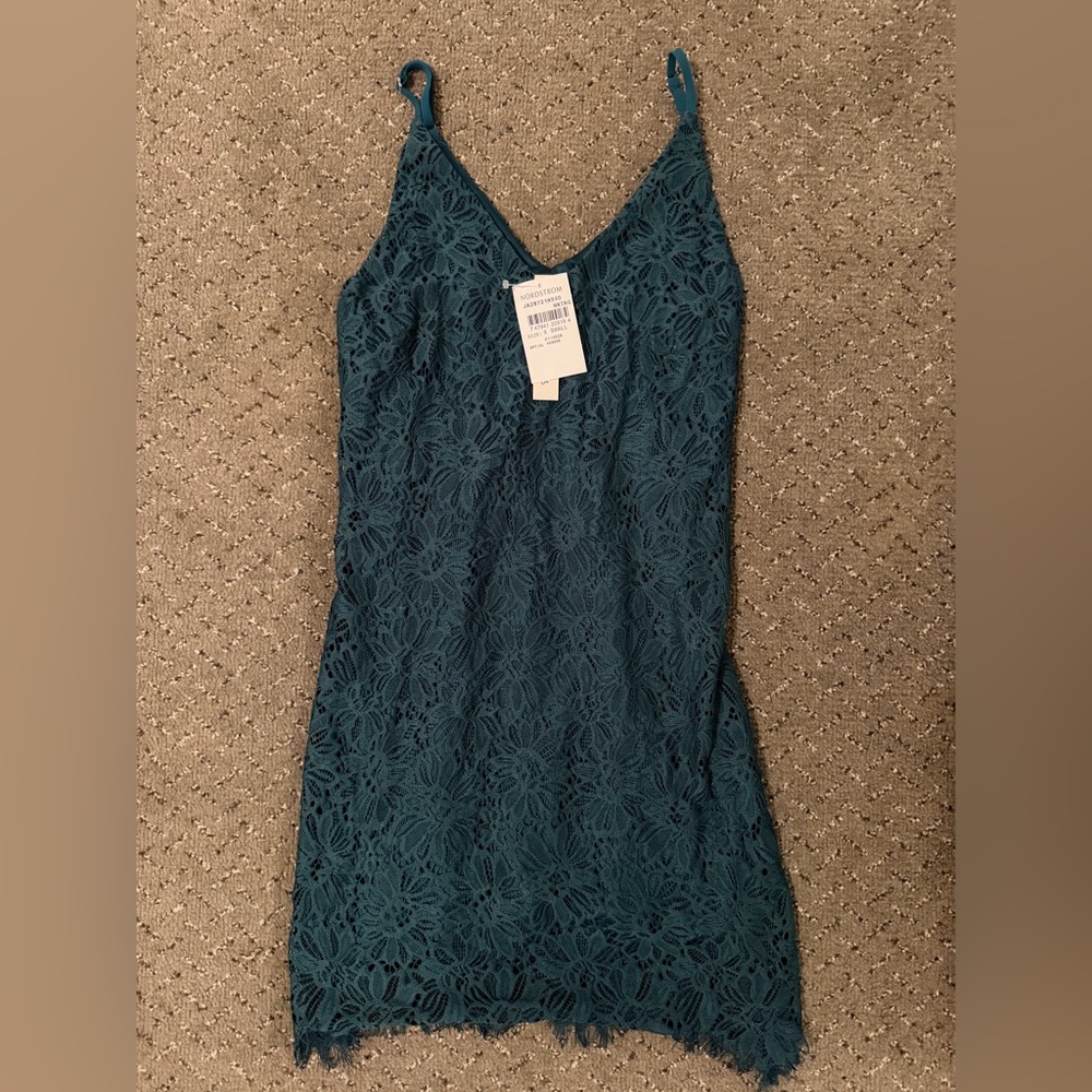 Speechless - Evergreen Lace Sleeveless Dress - mini xs